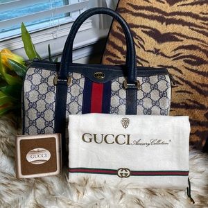 Gucci Vintage Small duffle handbag with free cute new twillies